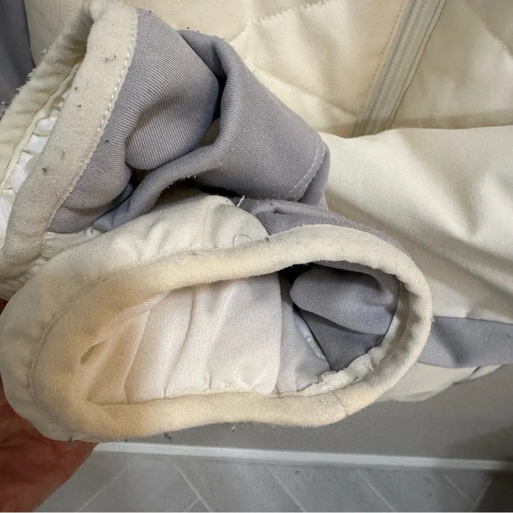 Lolë Women’s Large Jacket Glee Gray/White Quilted Full Zip Puffer Retail $180